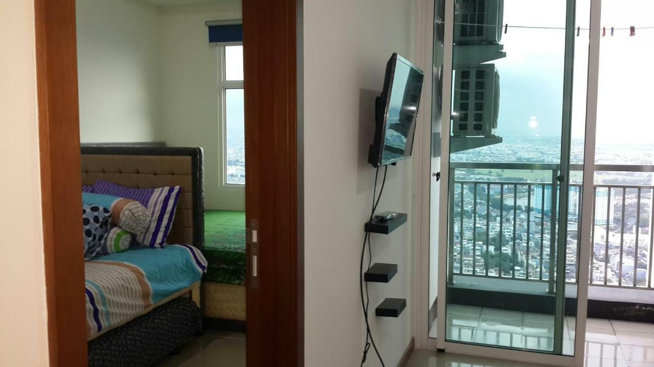 Robert'S Condominium Jakarta Exterior foto